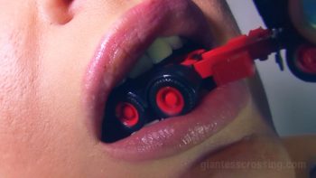 Giantess Loryelle Snacktime Mouth Fetish Vore