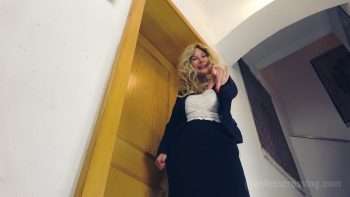 Giantess Loryelle Shrunken Boss Five Steps Up Career Ladder SFX Feet Fetish